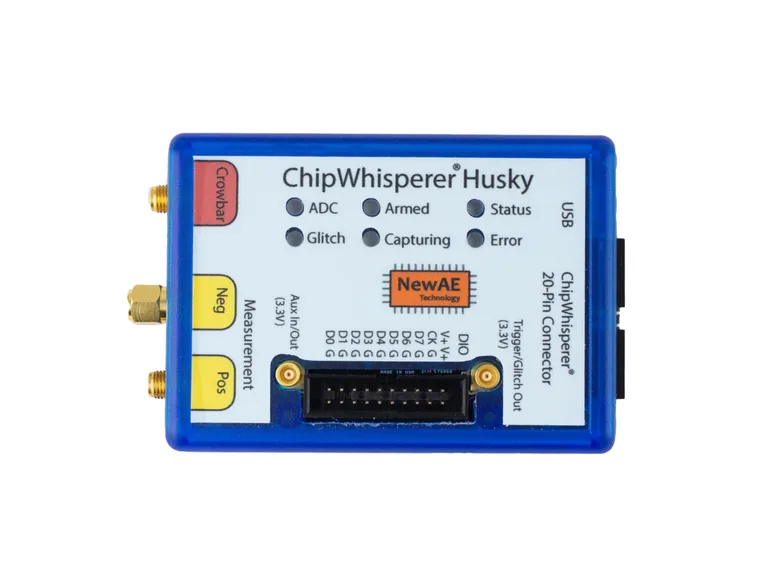 Le ChipWhisperer-Husky, l'outil de référence pour l'analyse de consommation DPA/CPA sur KeeLoq (=photo constructeur NewAE)